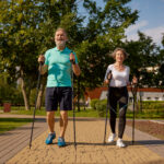 Nordic Walking - spacer po 60 roku życia | Cogito Edu - Cogito Med